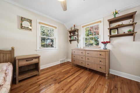 Tiny photo for 164 Charleston Avenue, Columbus, OH 43214 (MLS # 226040127)