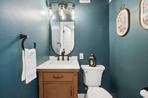 Tiny photo for 164 Charleston Avenue, Columbus, OH 43214 (MLS # 226040127)
