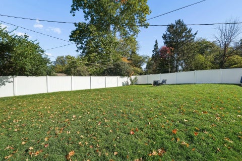 Tiny photo for 164 Charleston Avenue, Columbus, OH 43214 (MLS # 226040127)