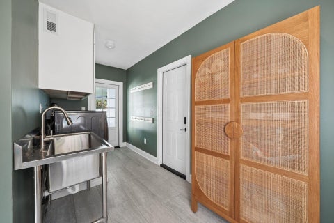 Tiny photo for 164 Charleston Avenue, Columbus, OH 43214 (MLS # 226040127)