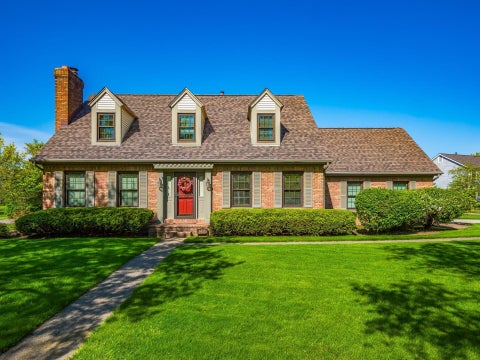Photo of 6855 Roundwood Court, Dublin, OH 43016 (MLS # 226015566)