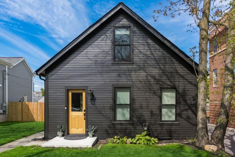 Photo of 853 Summit Street, Columbus, OH 43215 (MLS # 226013951)