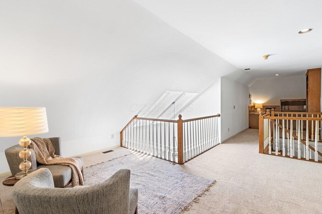 8875 Davington Drive, Dublin, Ohio image 24