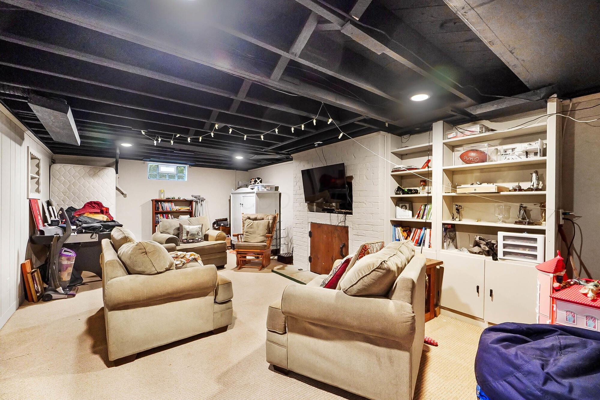 801 W Harding Road, Springfield, Ohio image 46