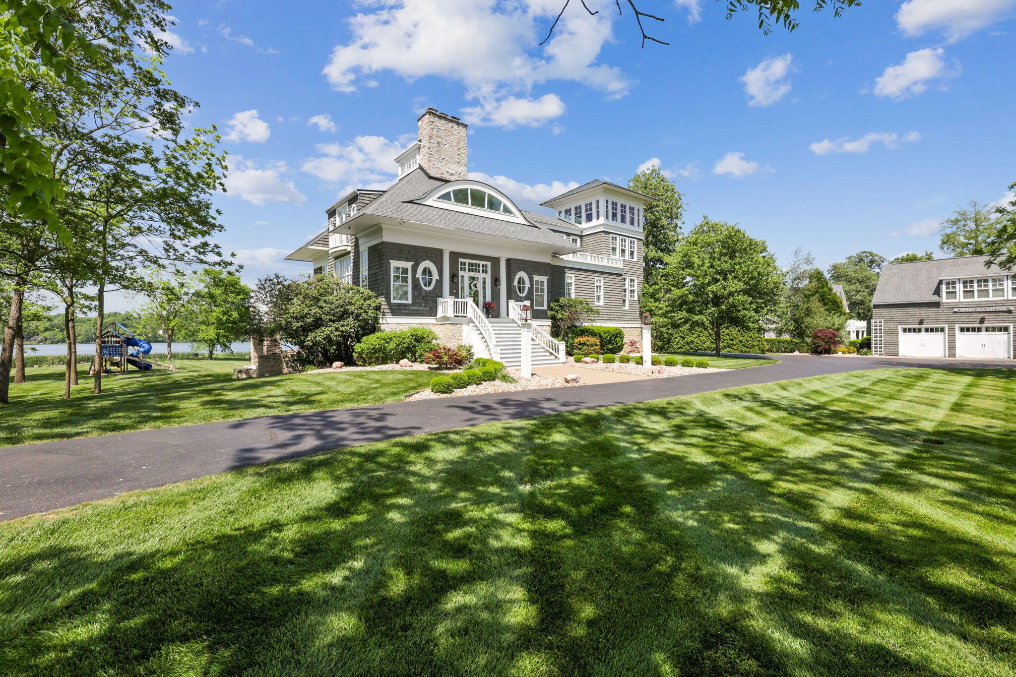 9800 Heron Drive, Thornville, Ohio image 6