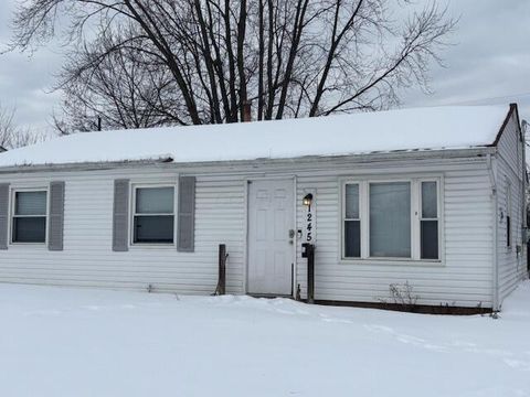 Photo of 1245 Brentnell Avenue, Columbus, OH 43219 (MLS # 226003798)