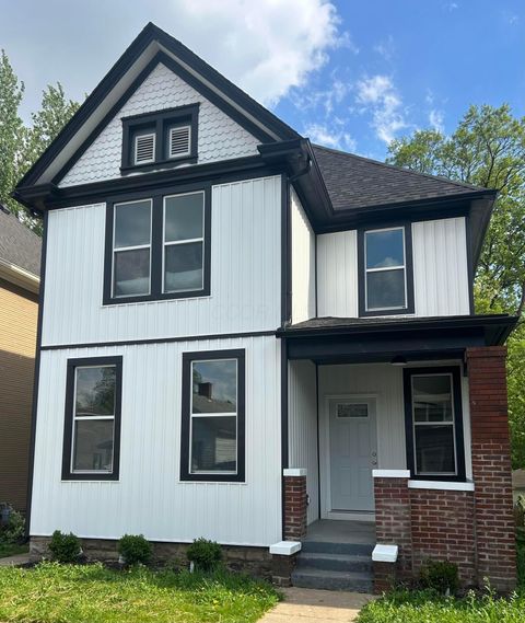 Photo of 142 E 7th Street, Chillicothe, OH 45601 (MLS # 226013507)