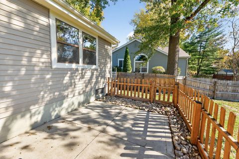 Tiny photo for 167 Greenbank Road, Columbus, OH 43230 (MLS # 225041885)