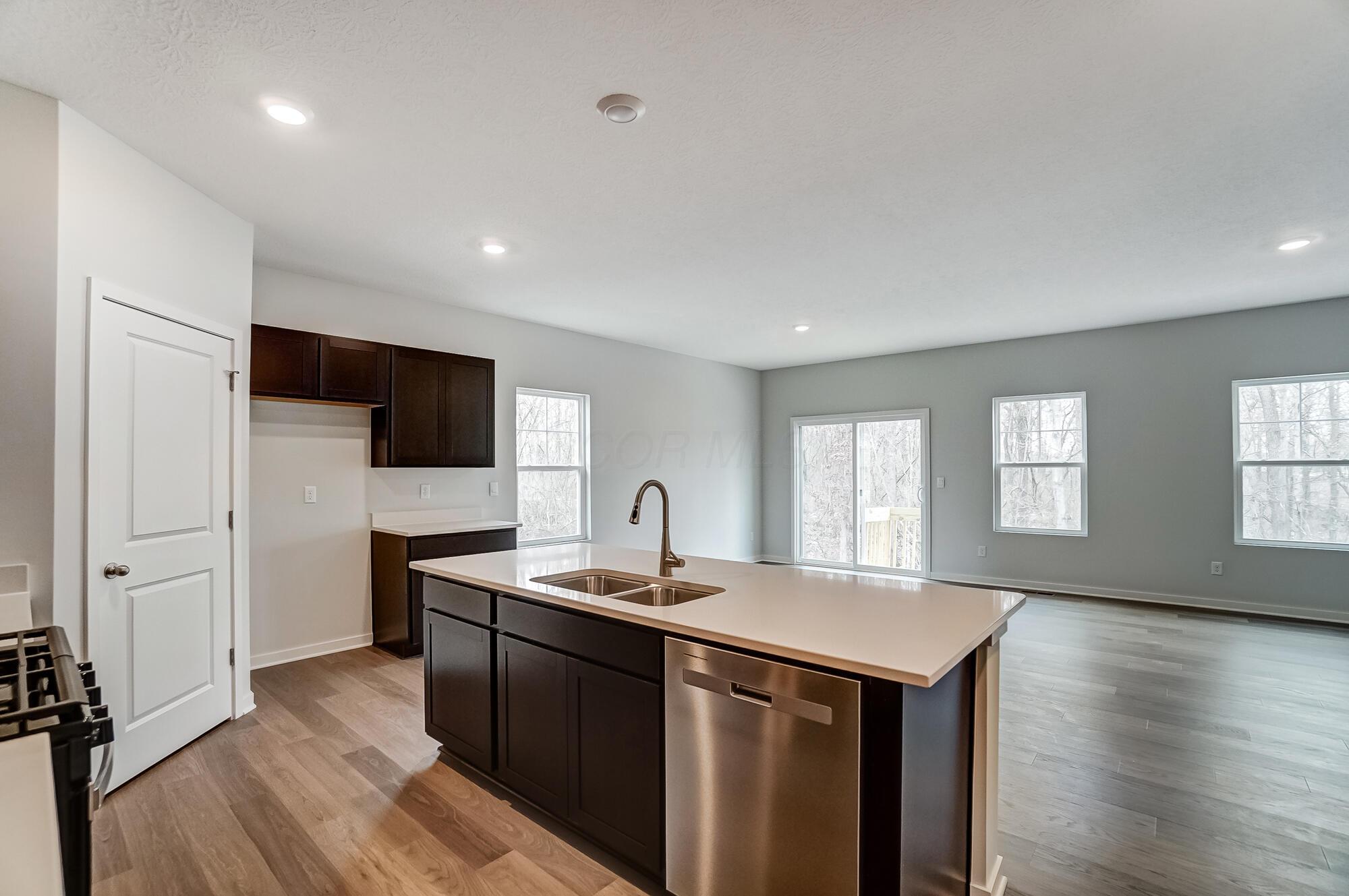 609 Penwell Drive, Delaware, Ohio image 10