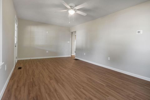 Tiny photo for 12 Northview Drive, Mount Vernon, OH 43050 (MLS # 225037711)