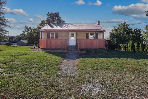 Photo of 12 Northview Drive, Mount Vernon, OH 43050 (MLS # 225037711)
