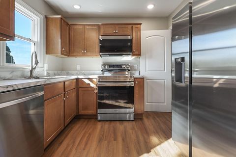 Tiny photo for 12 Northview Drive, Mount Vernon, OH 43050 (MLS # 225037711)