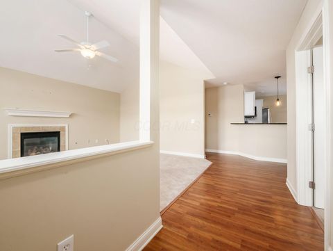 Tiny photo for 4492 Newport Loop E, Grove City, OH 43123 (MLS # 226003106)