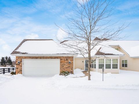 Tiny photo for 4492 Newport Loop E, Grove City, OH 43123 (MLS # 226003106)