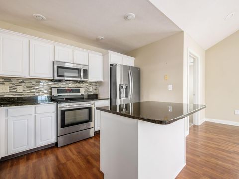 Tiny photo for 4492 Newport Loop E, Grove City, OH 43123 (MLS # 226003106)