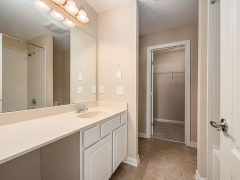 Tiny photo for 4492 Newport Loop E, Grove City, OH 43123 (MLS # 226003106)