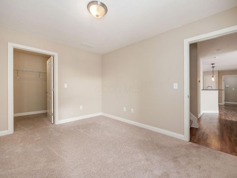 Tiny photo for 4492 Newport Loop E, Grove City, OH 43123 (MLS # 226003106)