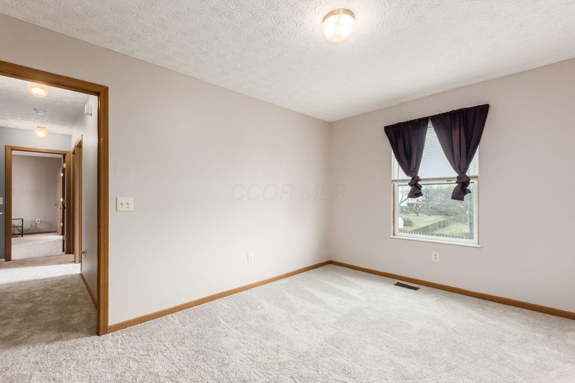 6121 Nasby Drive, Galloway, Ohio image 25