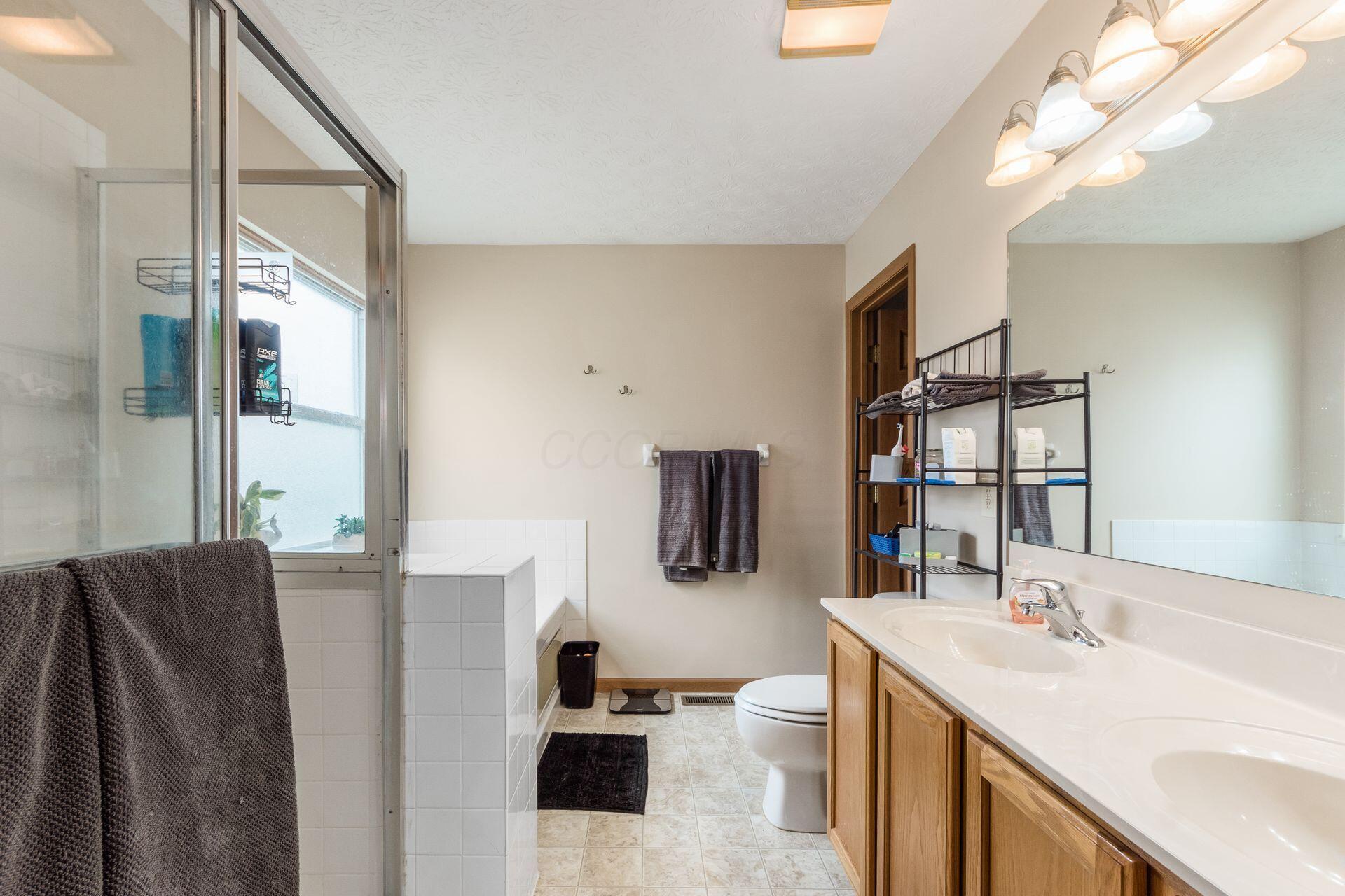 6121 Nasby Drive, Galloway, Ohio image 19