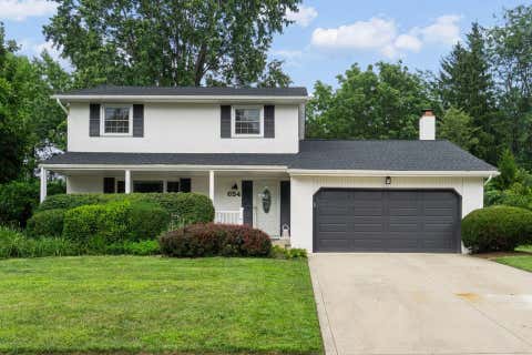 Photo of 654 Jonsol Court, Columbus, OH 43230 (MLS # 226029075)