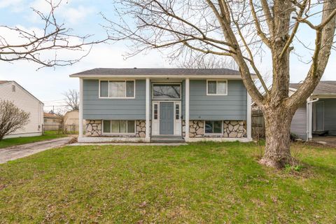 Photo of 3755 Lynward Road, Columbus, OH 43228 (MLS # 226008429)