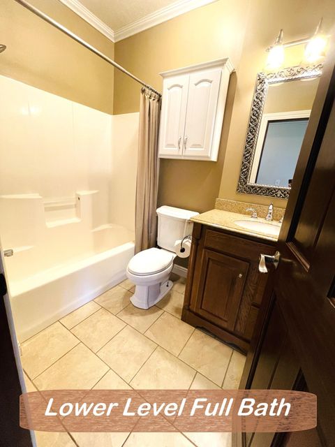 Tiny photo for 926 Fairway Drive, Howard, OH 43028 (MLS # 226007270)