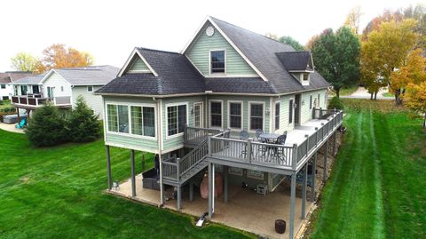 Photo of 926 Fairway Drive, Howard, OH 43028 (MLS # 226007270)