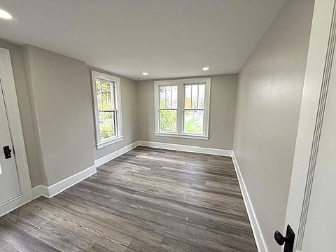 Tiny photo for 402 Mckinley Avenue, Crooksville, OH 43731 (MLS # 226000574)