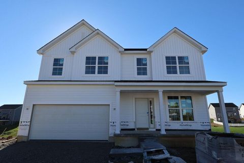 Photo of 4546 Burgstaller Court, Grove City, OH 43123 (MLS # 225042390)