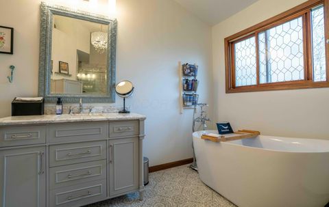 Tiny photo for 1392 Bingham Mills Drive, New Albany, OH 43054 (MLS # 226010654)