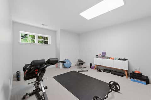 Tiny photo for 2950 Linkbury Lane, Upper Arlington, OH 43221 (MLS # 226022006)