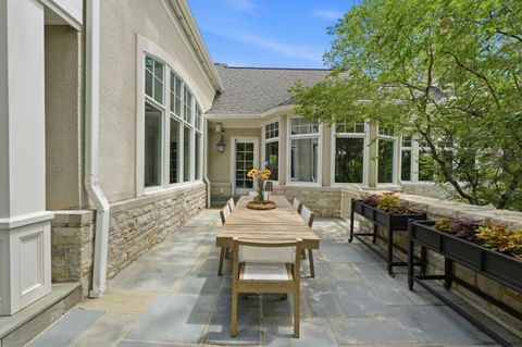 Tiny photo for 2950 Linkbury Lane, Upper Arlington, OH 43221 (MLS # 226022006)