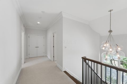 Tiny photo for 2950 Linkbury Lane, Upper Arlington, OH 43221 (MLS # 226022006)