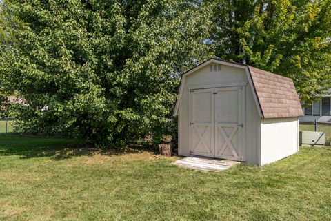 Tiny photo for 630 Kimberly Drive, Washington Court House, OH 43160 (MLS # 225037503)