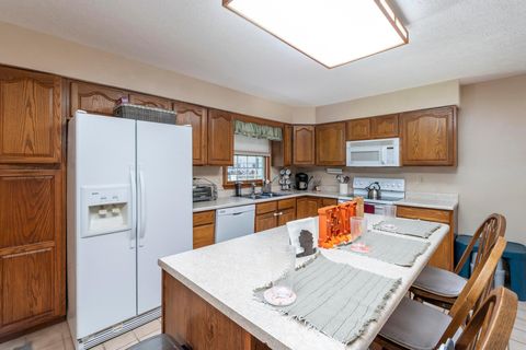 Tiny photo for 630 Kimberly Drive, Washington Court House, OH 43160 (MLS # 225037503)