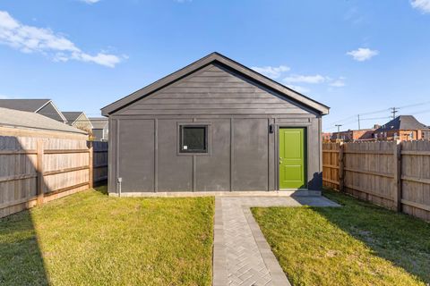 Tiny photo for 338 S Ohio Avenue, Columbus, OH 43205 (MLS # 225039670)