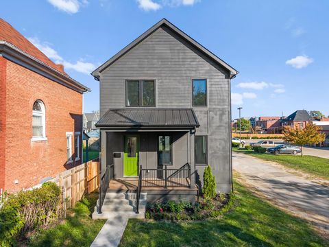 Tiny photo for 338 S Ohio Avenue, Columbus, OH 43205 (MLS # 225039670)