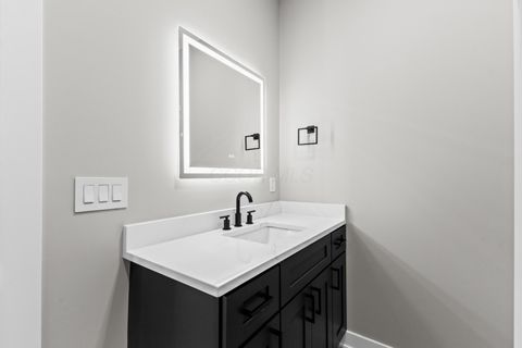 Tiny photo for 338 S Ohio Avenue, Columbus, OH 43205 (MLS # 225039670)