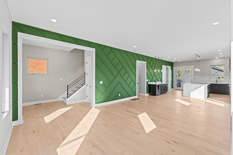 Tiny photo for 338 S Ohio Avenue, Columbus, OH 43205 (MLS # 225039670)
