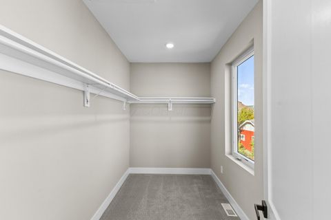 Tiny photo for 338 S Ohio Avenue, Columbus, OH 43205 (MLS # 225039670)