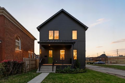 Photo of 338 S Ohio Avenue, Columbus, OH 43205 (MLS # 225039670)