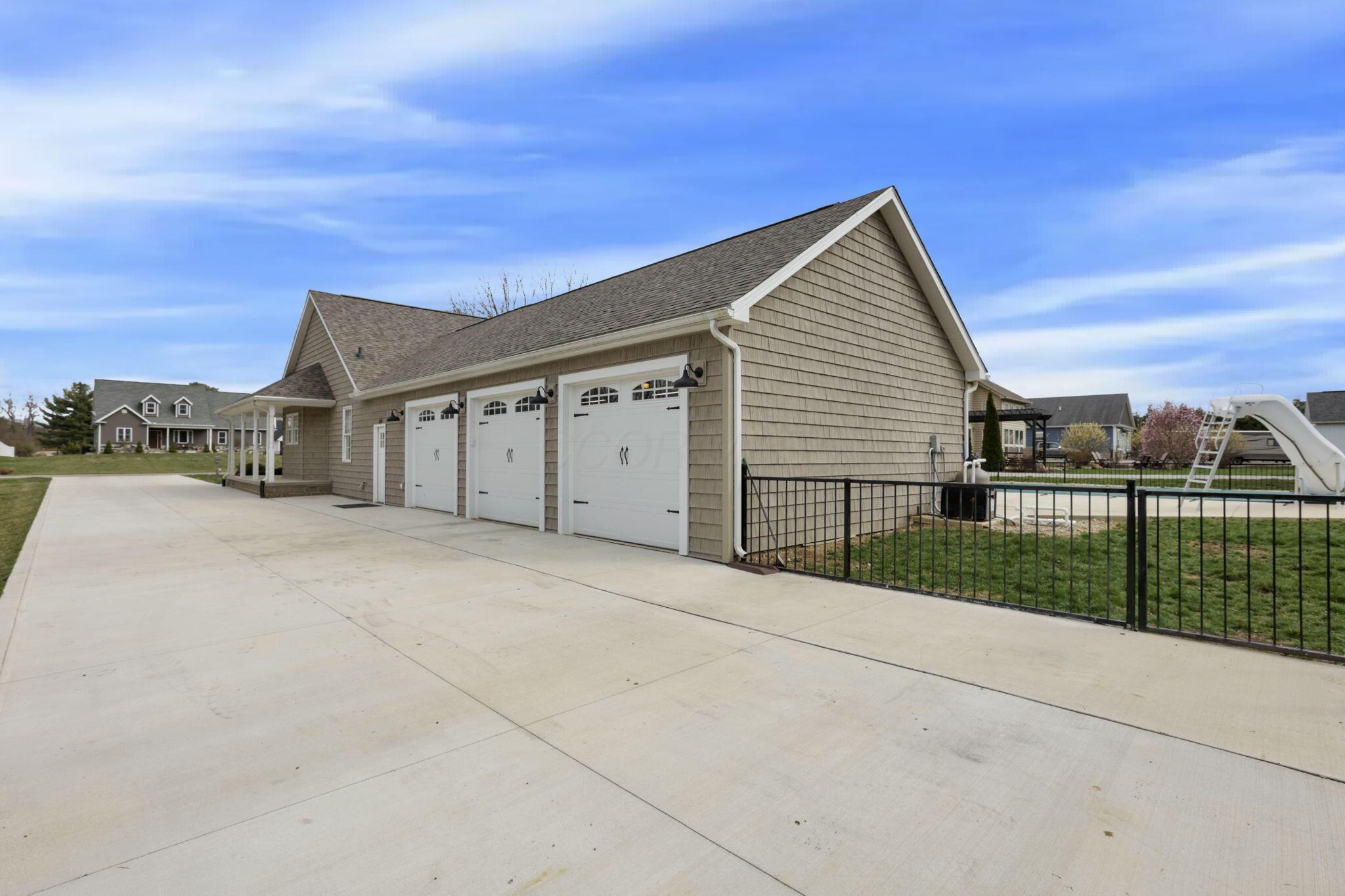 13861 Crescent Cove Avenue, Thornville, Ohio image 5