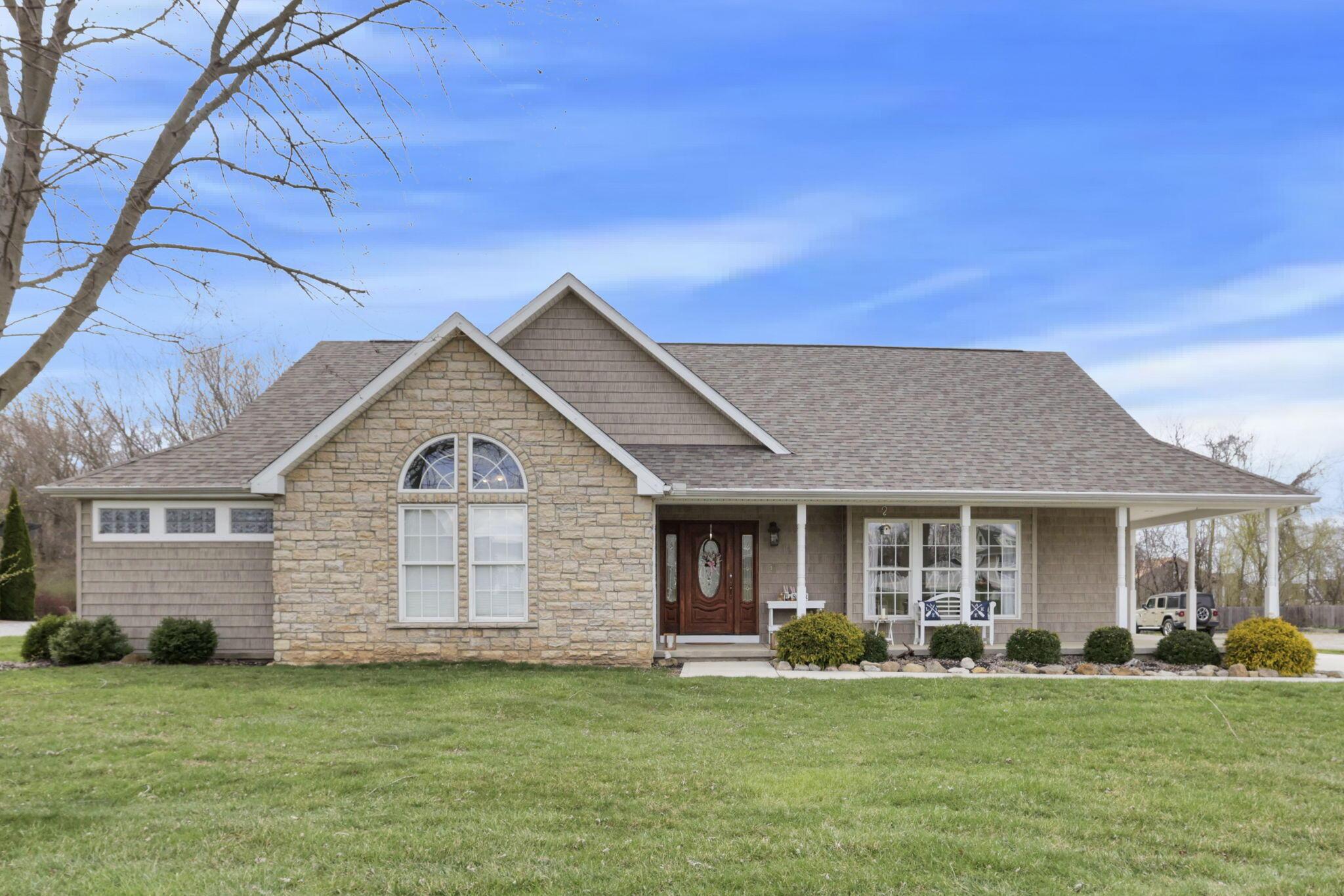 13861 Crescent Cove Avenue, Thornville, Ohio image 2