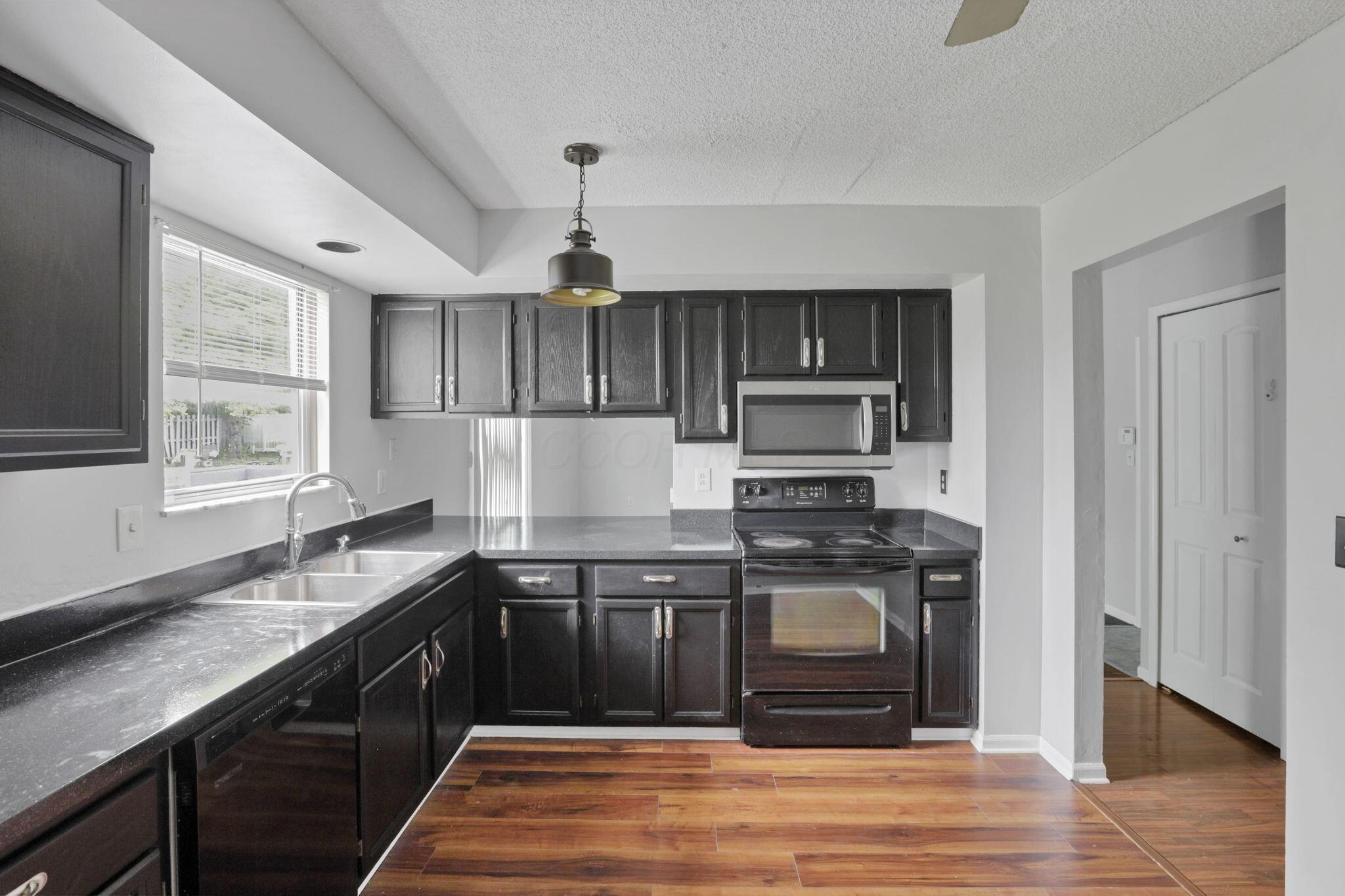 6446 Berry Pond Way, Canal Winchester, Ohio image 18