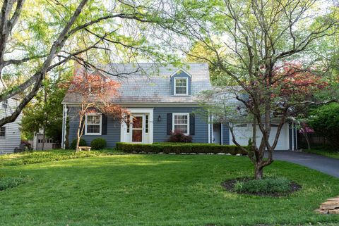 Photo of 172 Rustic Place, Columbus, OH 43214 (MLS # 226013187)