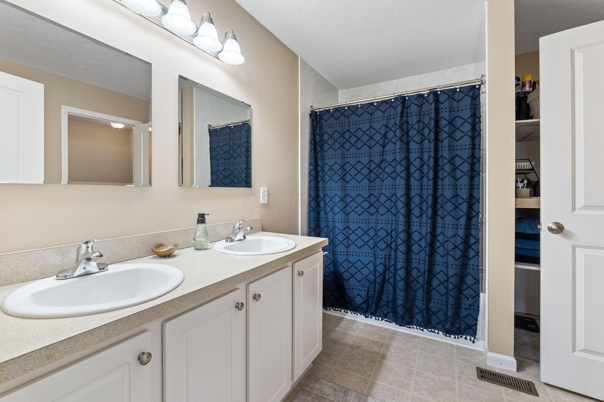 5290 Berthold Pass Drive #56, Dublin, Ohio image 31