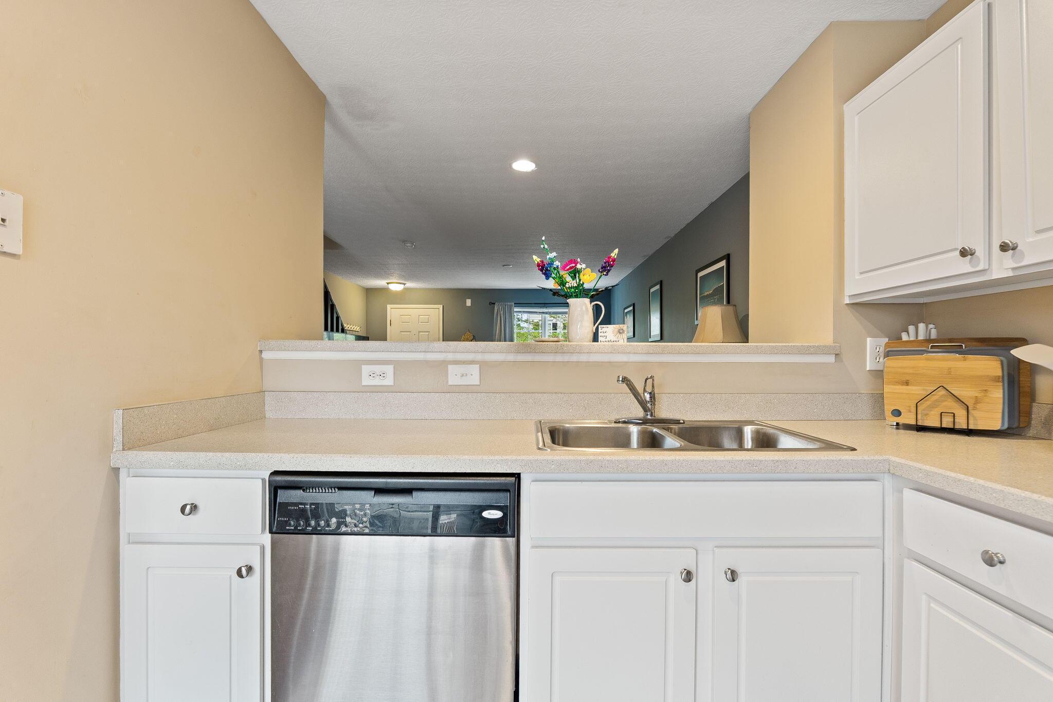 5290 Berthold Pass Drive #56, Dublin, Ohio image 20