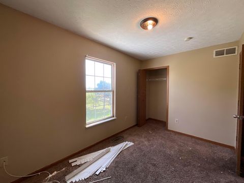 Tiny photo for 102 Grove Run Road, Commercial Point, OH 43116 (MLS # 225040985)