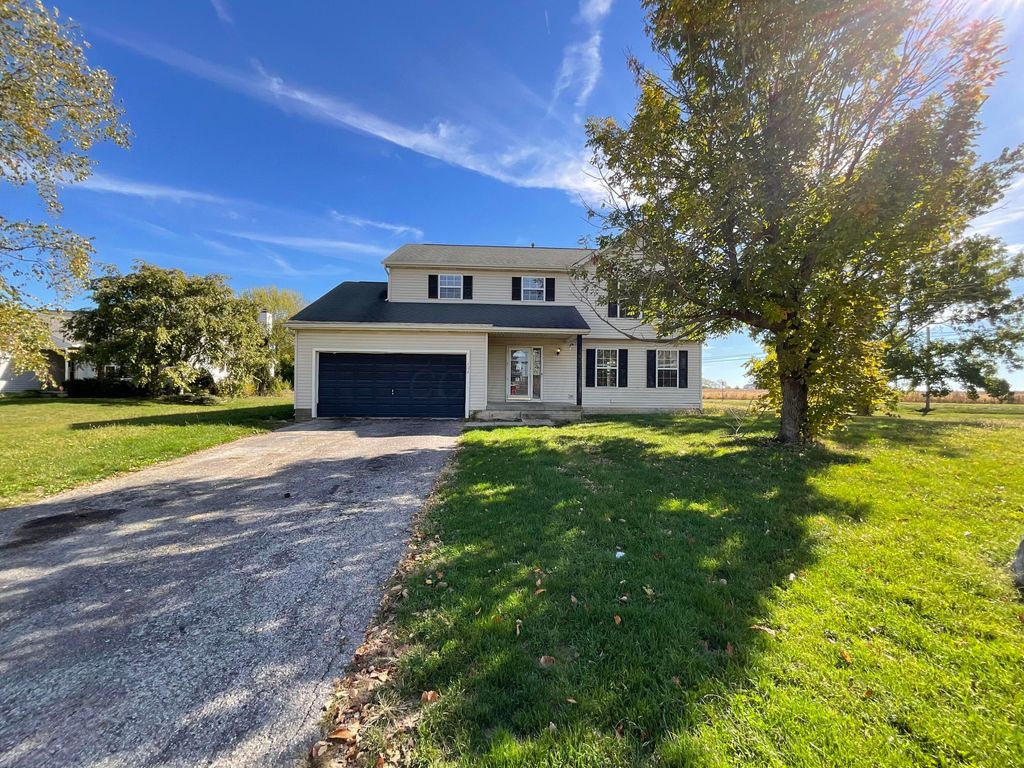 Photo for 102 Grove Run Road, Commercial Point, OH 43116 (MLS # 225040985)