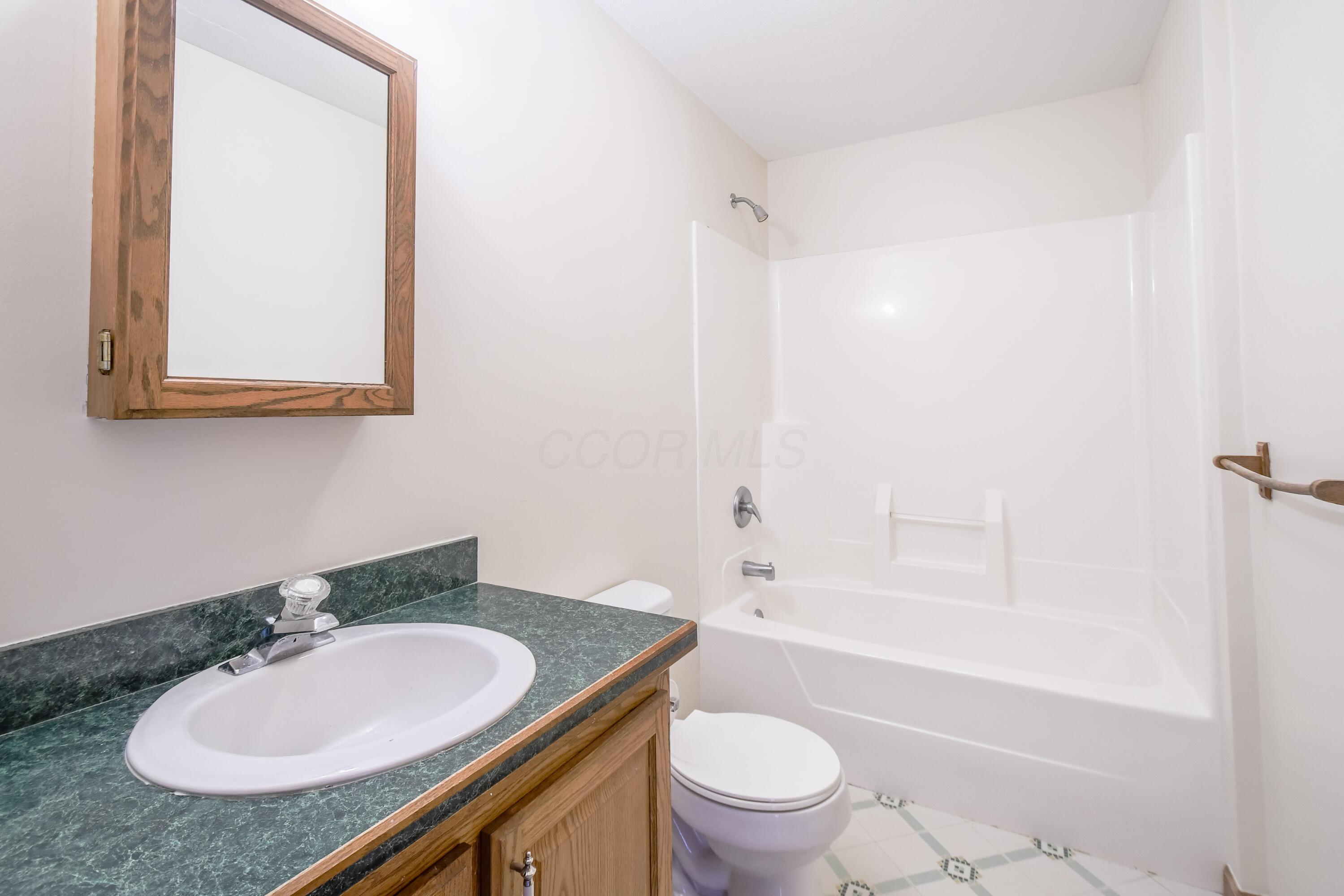 6900 Weldon Road, Plain City, Ohio image 14